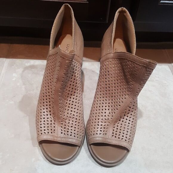 LUCKY BRAND "Livey" Booties - Size 9 1/2 - Picture 2 of 6